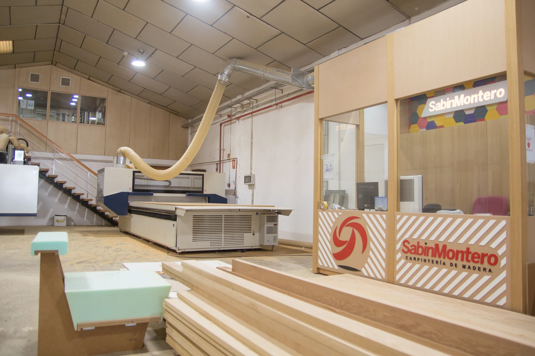 Taller y medios de producción de SABIN MONTERO en Alcalá de Guadaíra, Sevilla